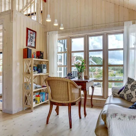 Elevira - 200m From The Sea By Interhome