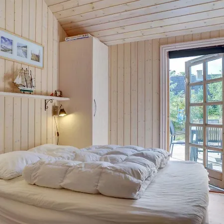 Holiday home Elevira - 200m From The Sea By Interhome Hals