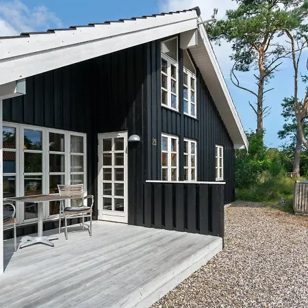 Elevira - 200m From The Sea By Interhome